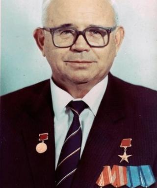 Потапов Петр Петрович