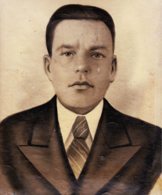 Колосов Максим Иванович