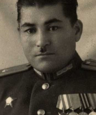 Каримов Икрам