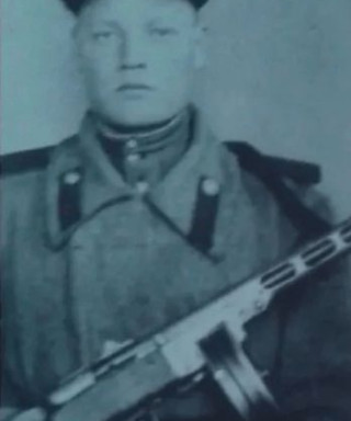 Артамонов Иван Яковлевич