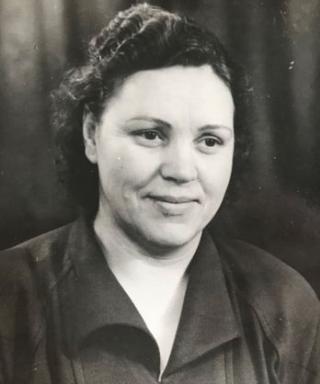 Долбнина Нина Васильевна