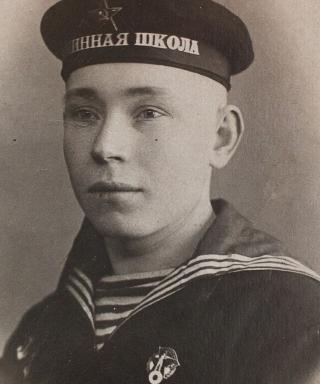 Леонов Михаил Михайлович