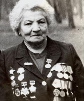 Тросманьян (Репейкина) Зоя Ивановна