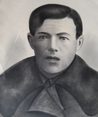 Сухарников Петр Иванович