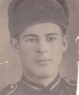 Петров Юрий Андреевич