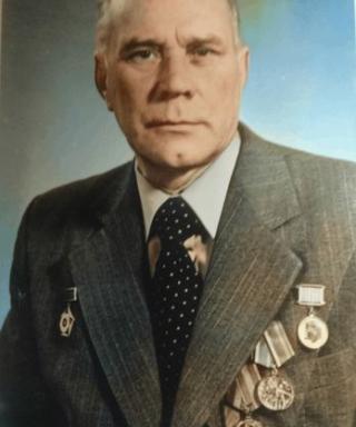 Колесников Борис Дмитриевич