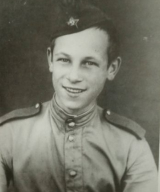 Петров Анатолий Кузьмич