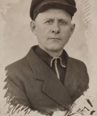Толстых Пётр Фомич