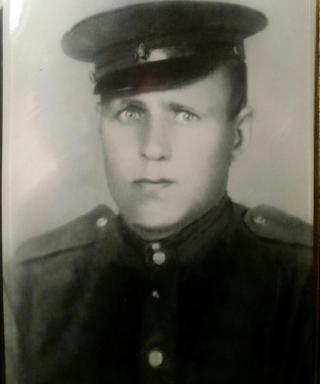 Сухарев Иван Иванович