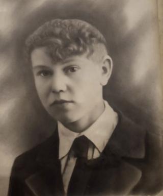 Комов Алексей Яковлеви