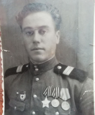 Аксёнов Илья Тихонович