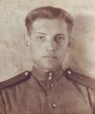 Леончиков Альберт Александрович