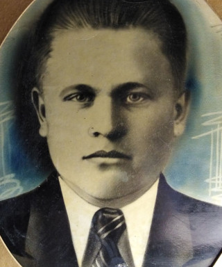 Неустроев Алексей Ермилович