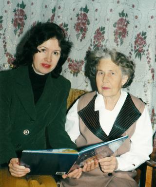 Логушкова Елена Петровна