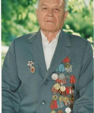 Комнатный Иван Иванович