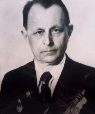 Комаров Иван Иванович