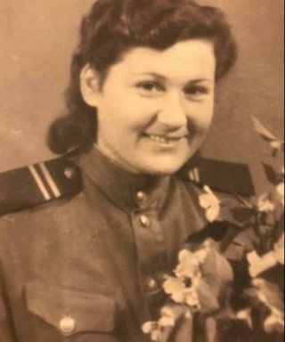 Колокольчикова Александра Иосифовна