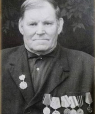 Попов Максим Ильич