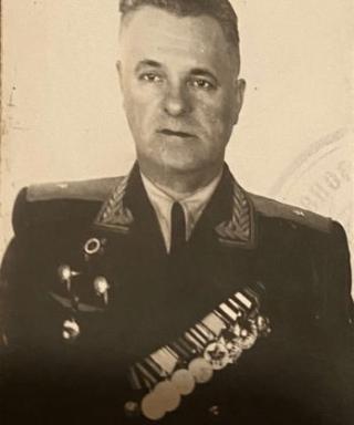 Комаров Илья Иванович