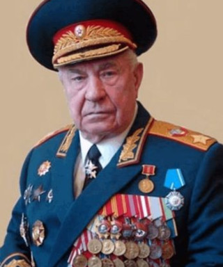 Язов Дмитрий Тимофеевич