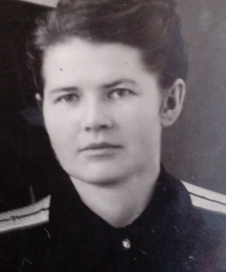 Аксёнова (Саратова) Анна Николаевна