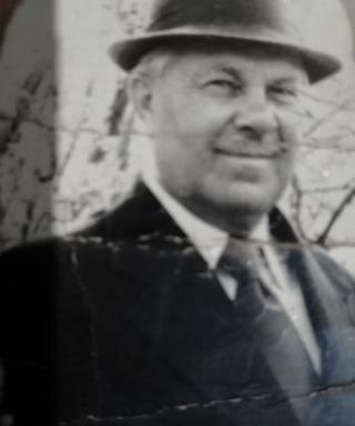Волков ЮРИЙ Иванович
