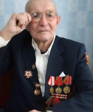 Лаценов Георгий Васильевич