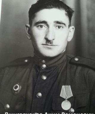 Джигарханов Аким Романович