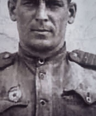 Попов Арсений Павлович