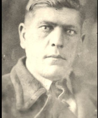 Яшнев Артемий Ефенович