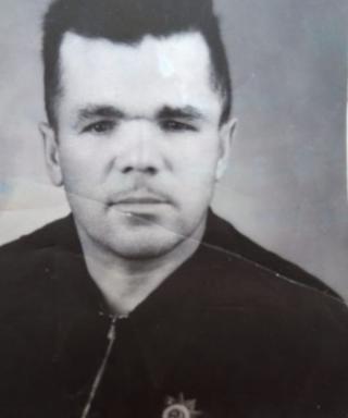 Кнышев Виктор Дмитриевич