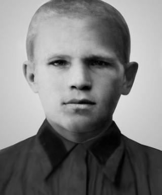 Токмаков Леонид Степанович