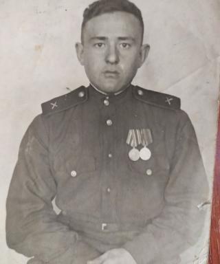 Андаров Амир Андарович