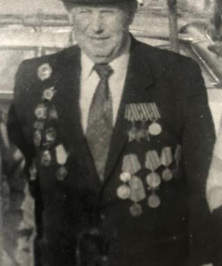 Комолов Александр Григорьевич
