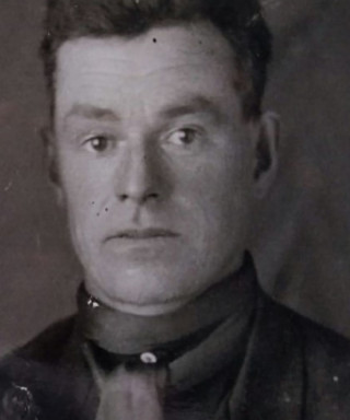 Мерзляков Аксон Алимбович