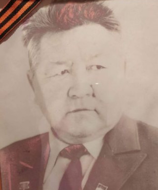 Кенжебаев Бакир Есиркепович