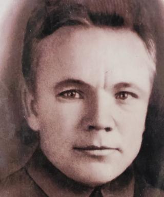 Томилов Леонтий Кондратьевич
