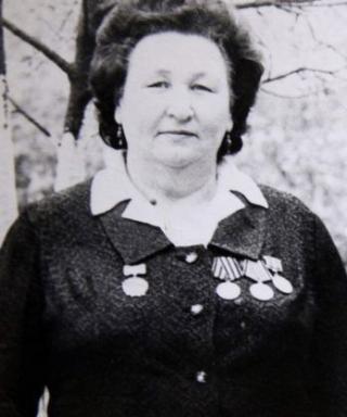 Бесчастная (Бубенцова) Александра Ивановна