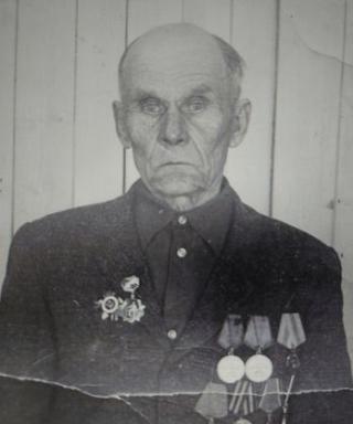 Толстобров Петр Ионович