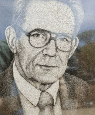 Бушуев Виктор Васильевич