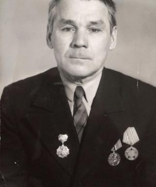 Токмаков Петр Дмитриевич