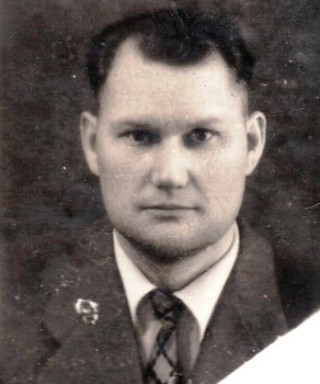 Попов Лазарь Андреевич