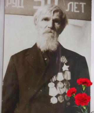 Смирнов Евстигней Яковлевич
