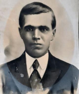 Шарапов Михаил Устинович