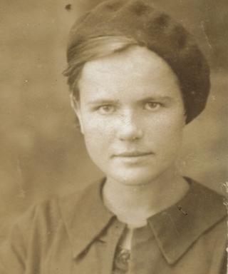 Спиридонова (Соколова) Анна Федоровна