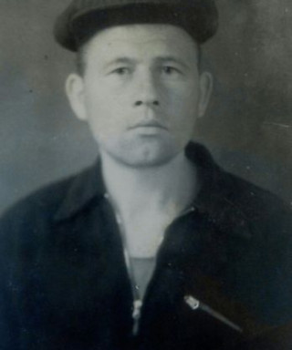 Петров Андрей Петрович