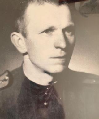 Белов Василий Яковлевич