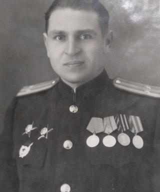 Леонов Дмитрий Степанович