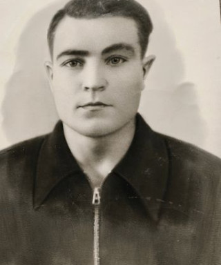 Петров Виктор Петрович