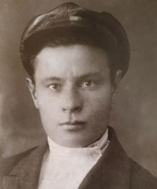 Попов Павел Наумович
